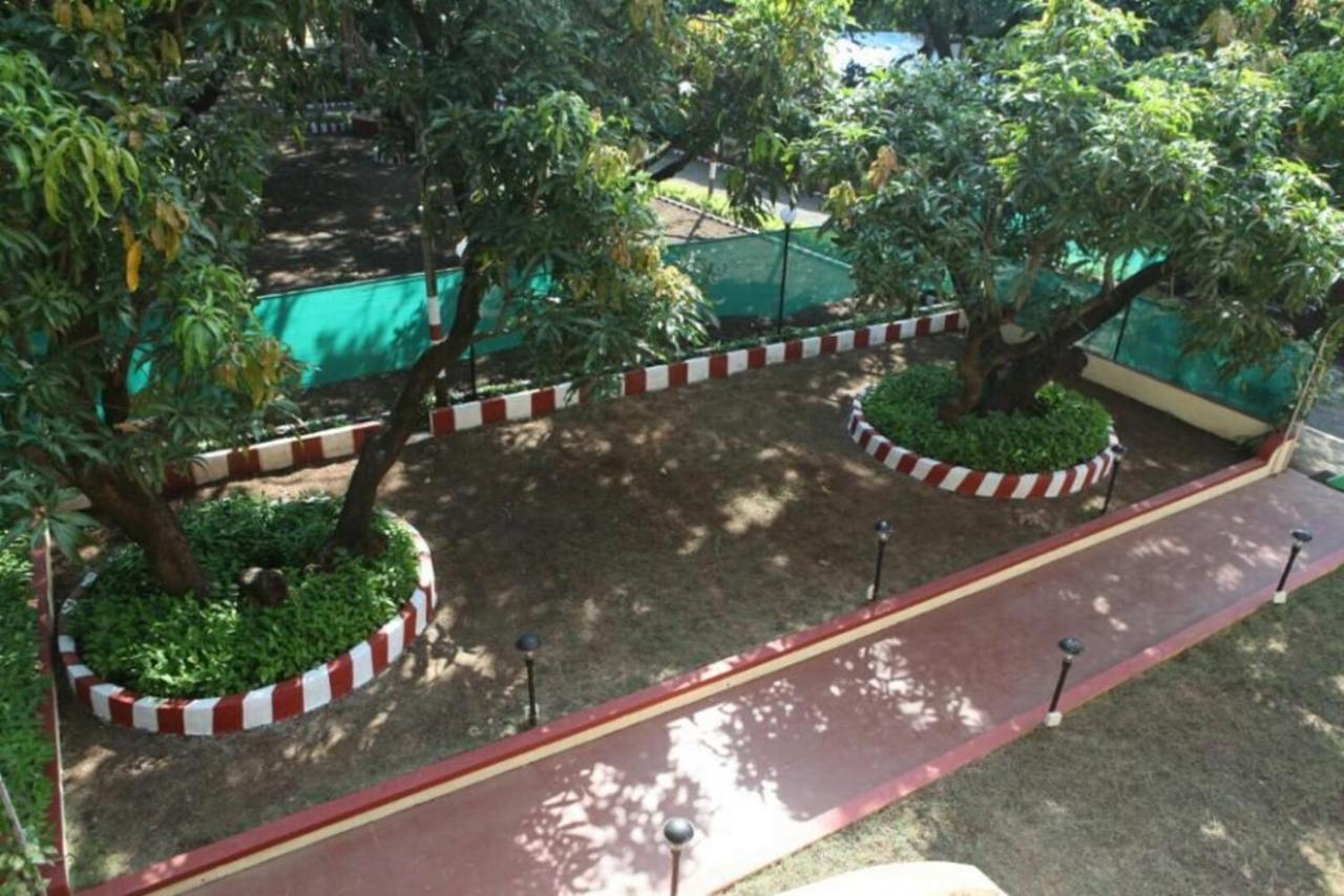 Madhuvan Farm Cottage Alībāg Ngoại thất bức ảnh